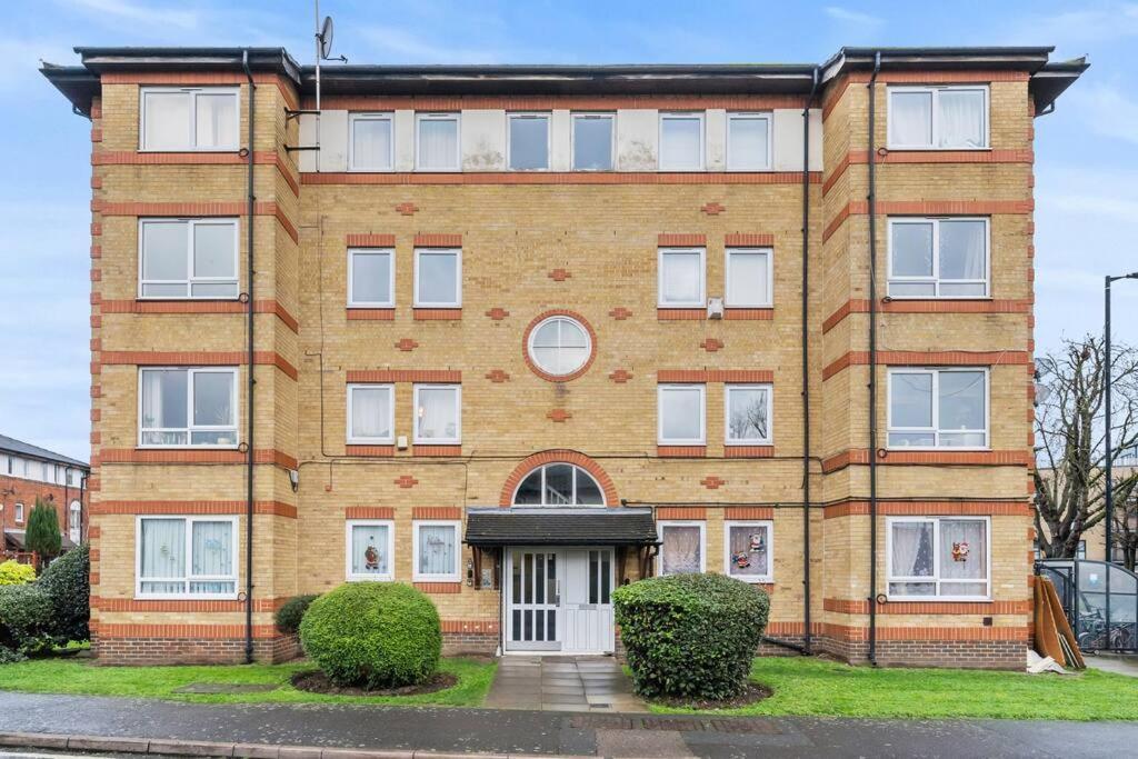 Cozy Apartment In Greater London - 1Br,1 Bath المظهر الخارجي الصورة